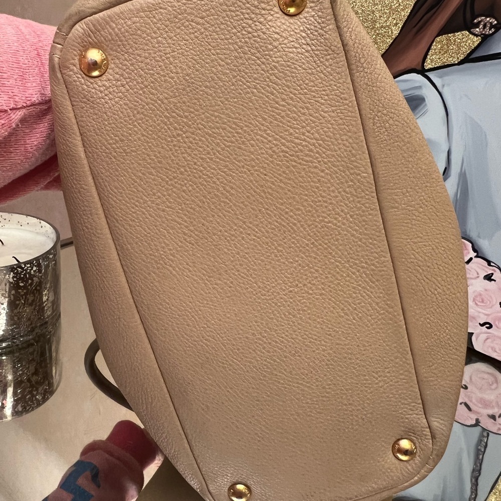 Prada Beige Leather Tote Bag with Gold Hardware - Picture 14 of 16